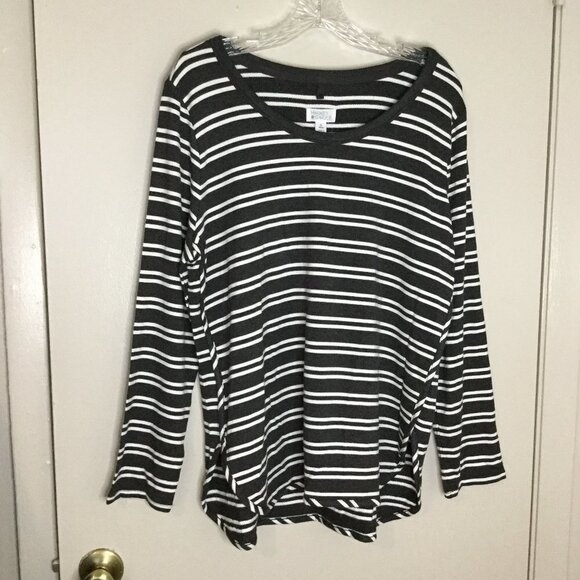 Market & Spruce Tops - Market & Spruce Zansia Curved Hem French Terry Knit Top for Stitch Fix